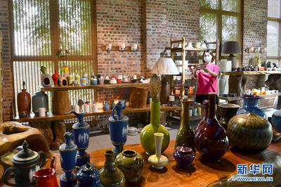 李林豪:青年返鄉創業 陶瓷工藝品遠銷海外